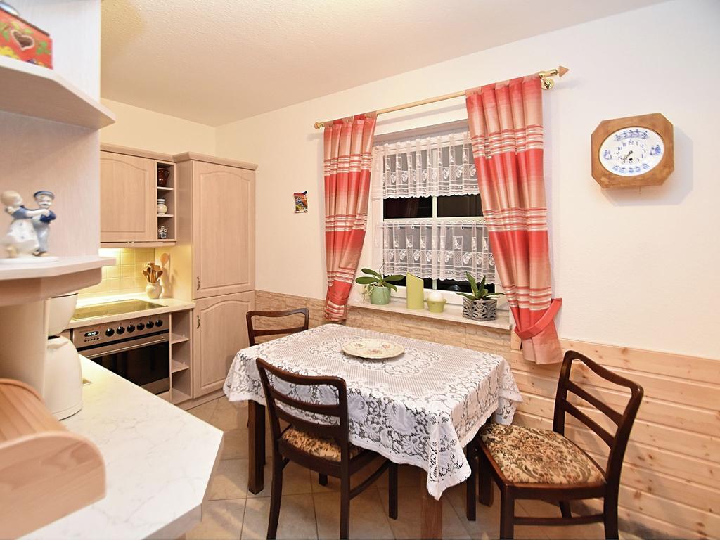 Apartment With Views Of The Ore Mountains Oelsnitz  Экстерьер фото